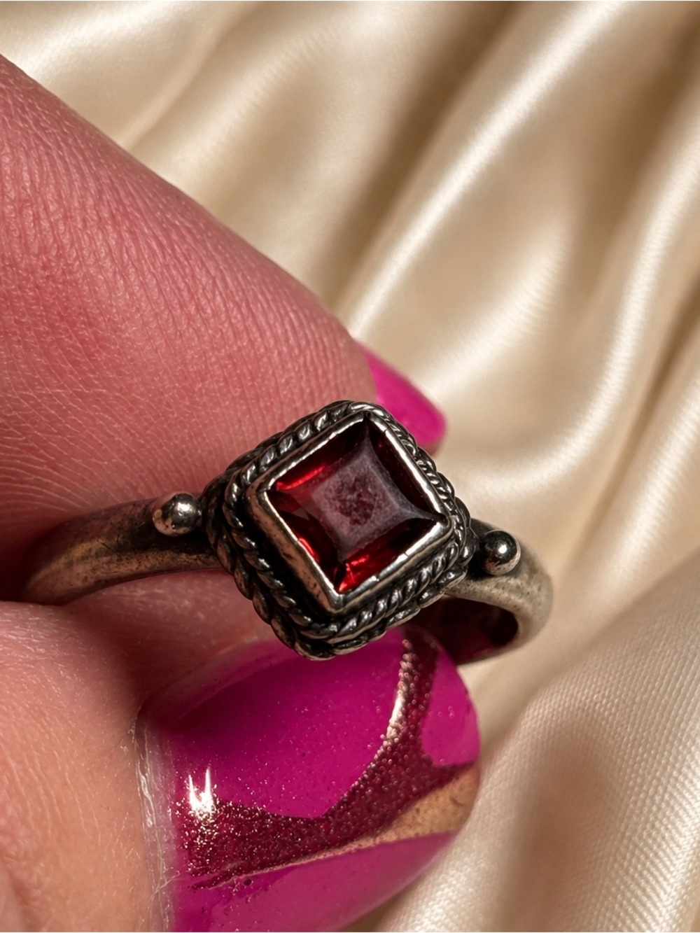 925 Sterling Silver Square Red Gemstone Garnet Style Ring Size 5.5